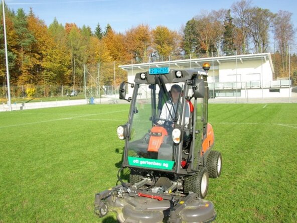 Garten- Rasenunterhalt, Pflege, Sportplatz